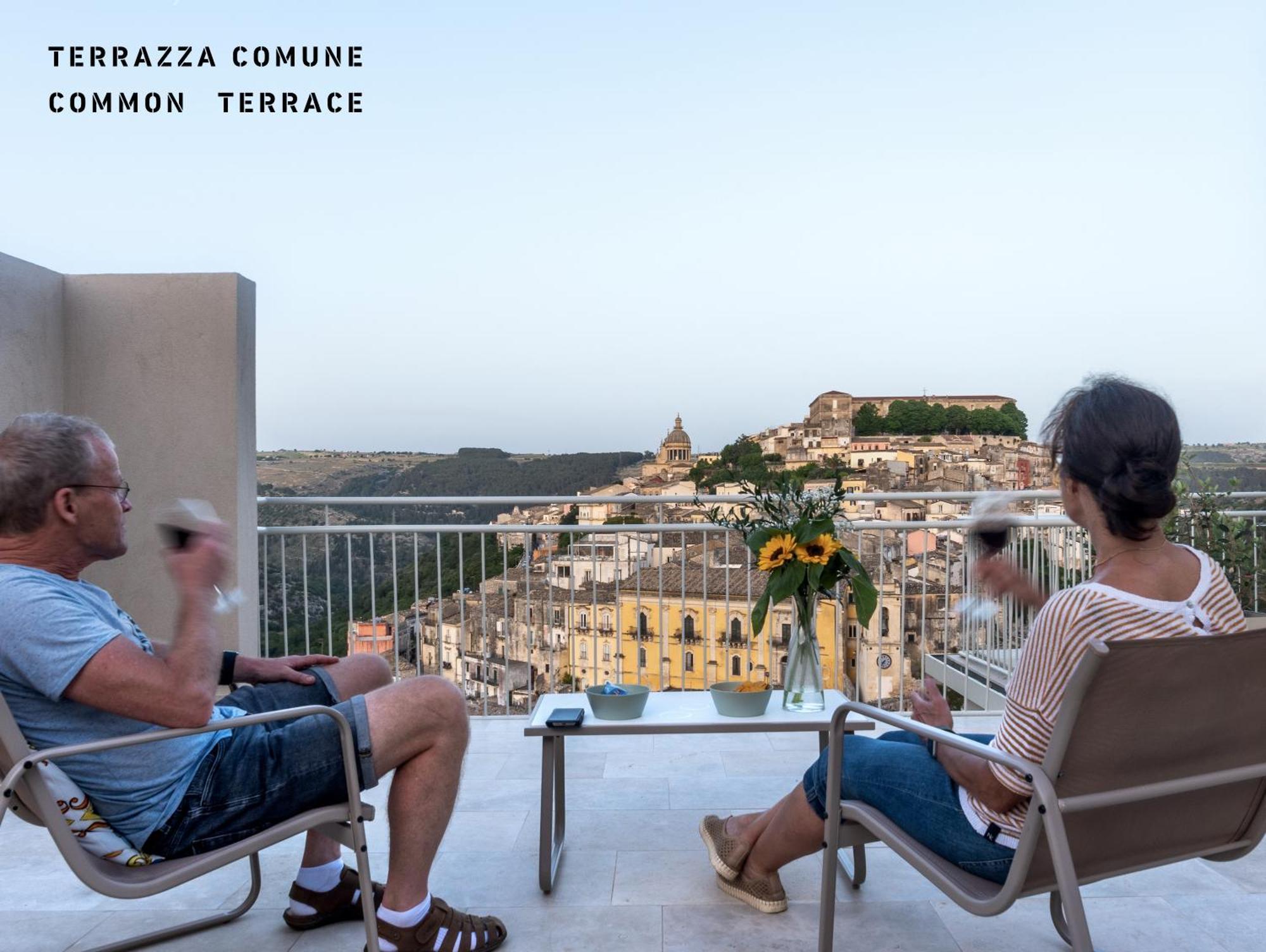 La Casa Di Irene - Suites Con Vista Ragusa Exteriör bild
